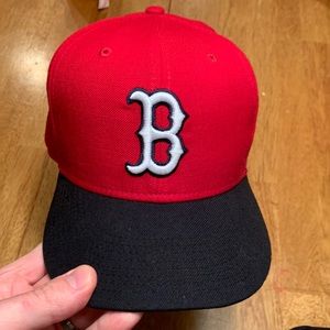 Boston Red Sox Scarlett A/C New Era 59Fifty Fitted wool cap, size 7 3/8